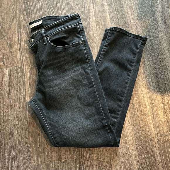 Classic Mid Rise Skinny Jeans Levi’s Size 12 - Picture 1 of 8